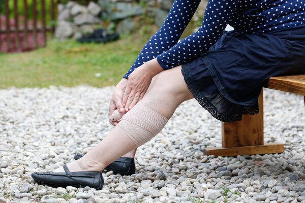 女人夹腿综合症原因造成的