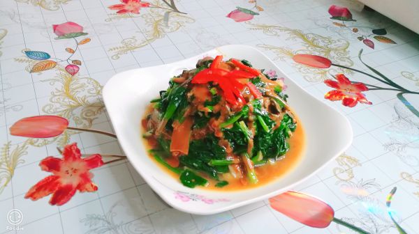 菠菜到底怎么拌好吃，用一个妙招 一个法宝轻松拌出好吃的菠菜