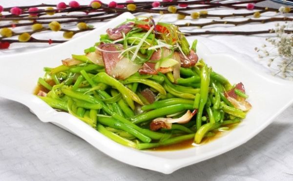 黄花菜的功效作用是什么？黄花菜的烹饪技巧有哪些？(1)