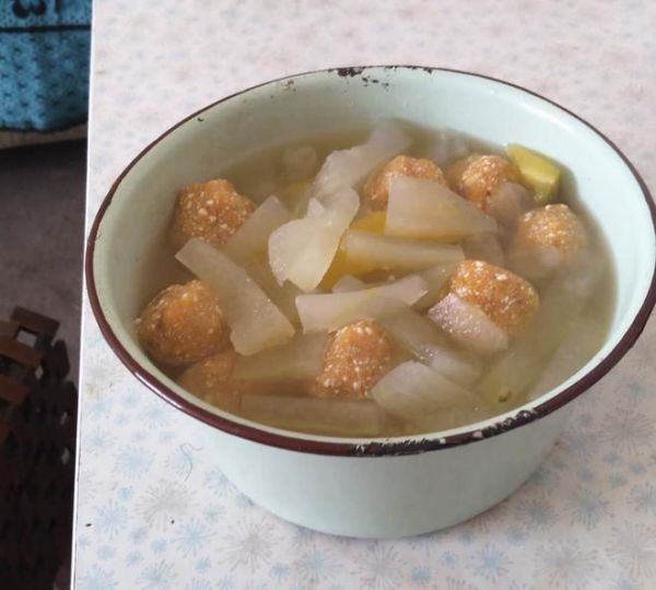 冬瓜丸子汤（无油素食）的做法