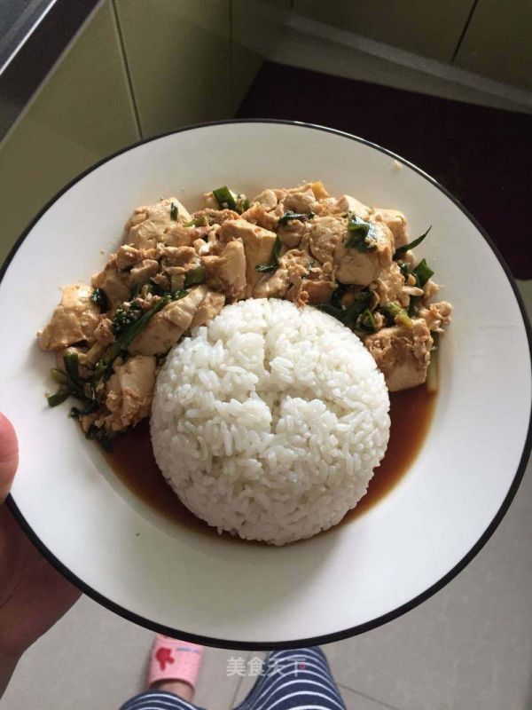 老干妈豆腐盖浇饭的做法