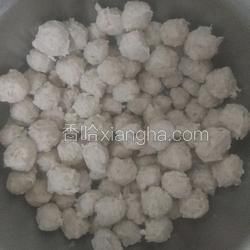 水穿鸡胸肉丸子的做法[图]