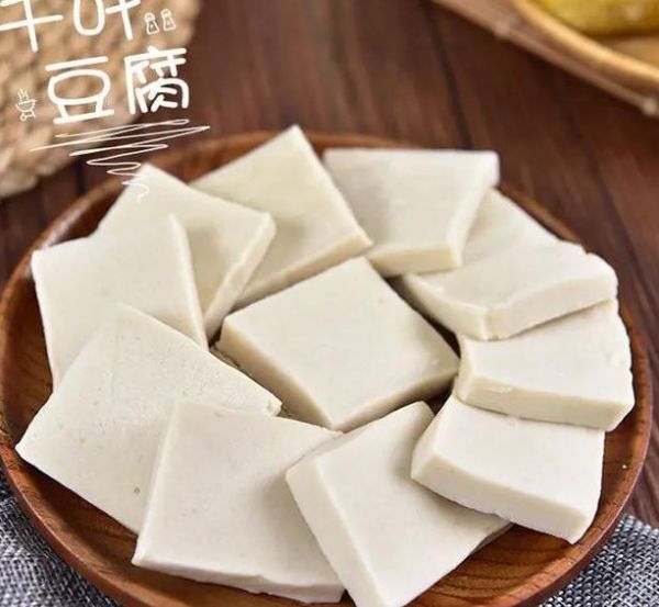 千叶豆腐的原料是什么（千叶豆腐是什么材料制作的）