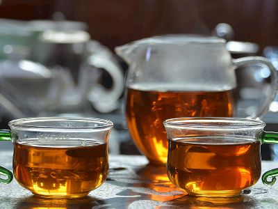紅茶和綠茶的區(qū)別，常喝紅茶好還是綠茶好？