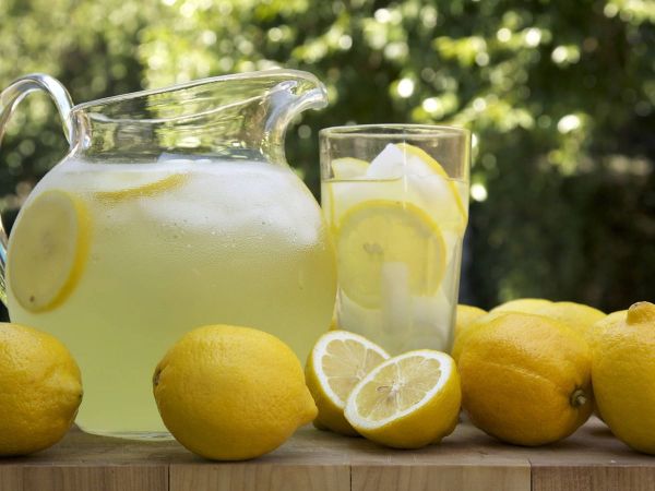 agua con limon