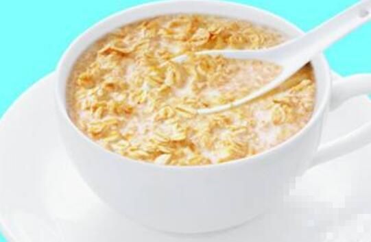 燕麥泡水喝的功效與作用