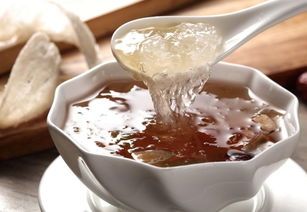 燕窩蜂蜜搭配指南：探究更佳燉煮水質(zhì)選擇與滋補(bǔ)效果