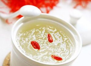燕窩蜂蜜搭配指南：探究更佳燉煮水質(zhì)選擇與滋補(bǔ)效果