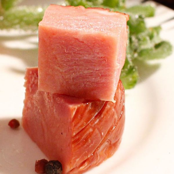 一个 大肉块火腿 培根火腿片德式风味烤肠 u火腿肠