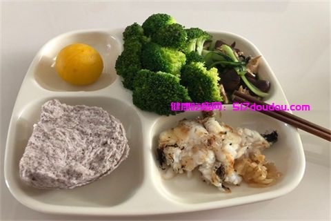 月饼的热量有多高？月饼的热量对减肥有影响吗？