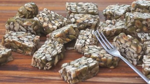 南眉籽的正确食用方法（最全辣木籽功效和食用方法）