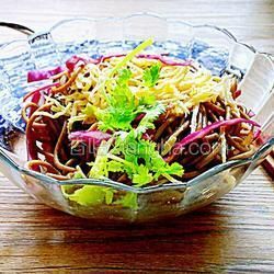 雞絲蕎麥涼面的做法[圖]