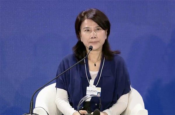 没我格力当年就垮了！北京首家董明珠健康家1天销售近亿元 大家为董总买单