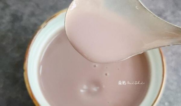 自制红豆豆浆，早餐喝一碗，营养好喝又省事，每天一杯皮肤好