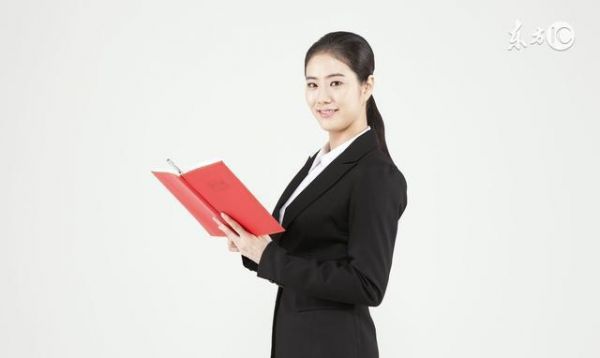 職場不是T臺秀——女性穿著要得體