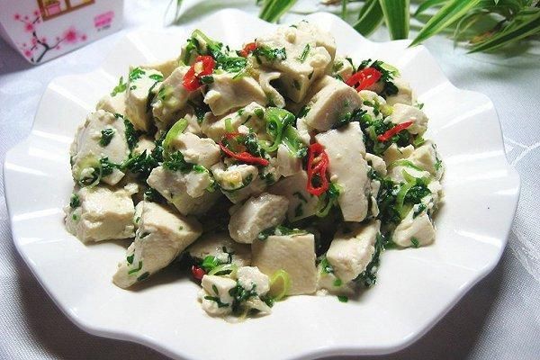 吃薺菜，預(yù)防干眼病，薺菜的8種吃法，用眼一族千萬別錯(cuò)過！