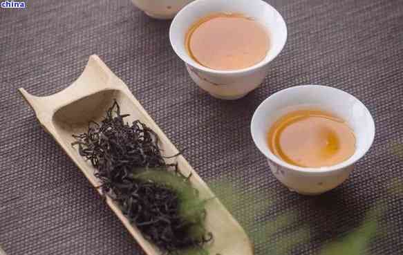 调理肠胃养生茶配方大全：揭秘效果的茶饮及功效！