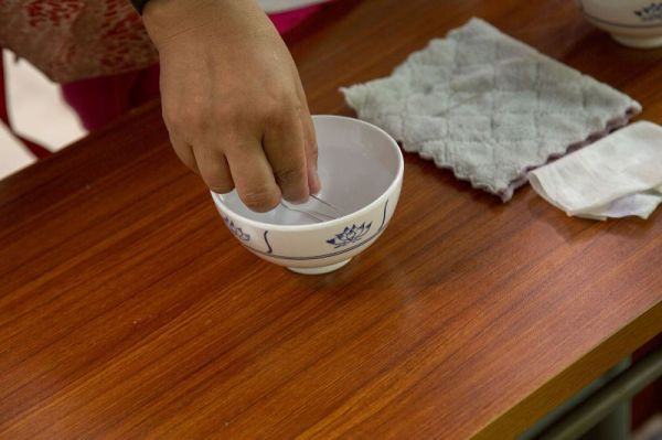 香樟木做茶臺(tái)刷什么油？可以用哪些油保養(yǎng)？