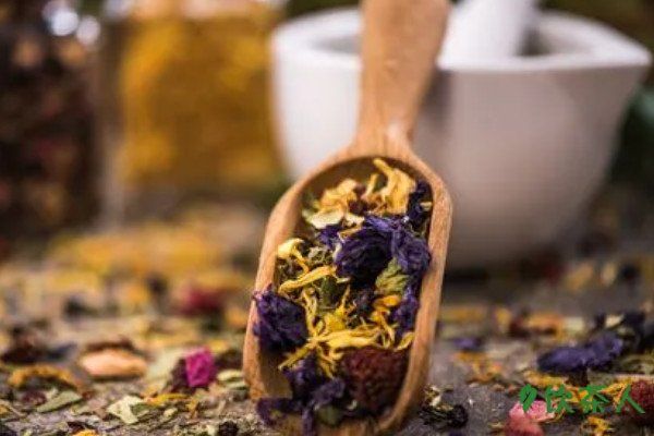 花茶的泡法，花茶怎樣泡才正確(三種方法簡約)