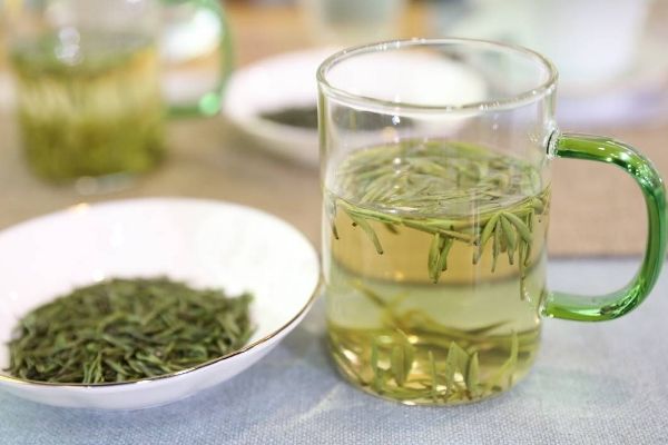 綠茶和枸杞能一起泡嗎，可以搭配沖泡(比例3:5)