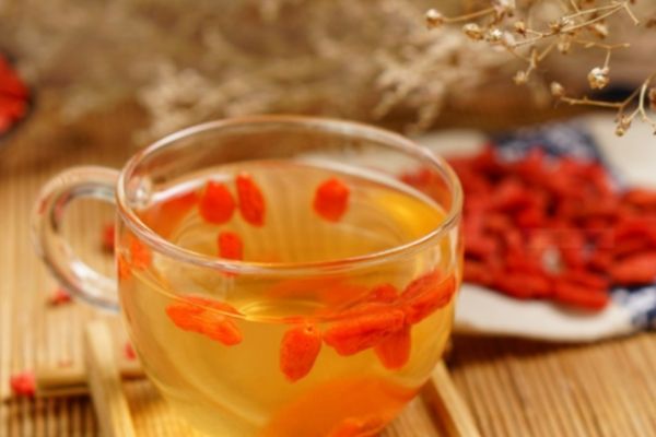 綠茶和枸杞能一起泡嗎，可以搭配沖泡(比例3:5)