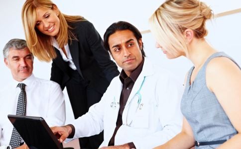 女孩三餐规律却查出胃癌 导致胃癌的原因 如何预防胃癌