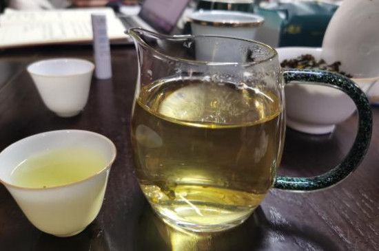 什么茶葉容易放香精，綠茶一般放香精嗎？