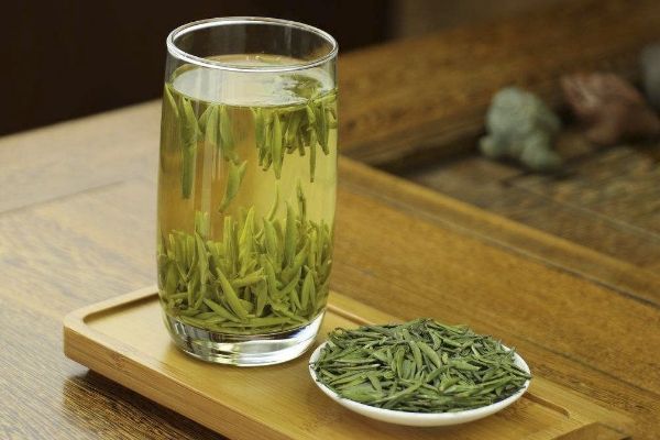 綠茶的最佳儲存方法，最好放入冰箱冷藏保存