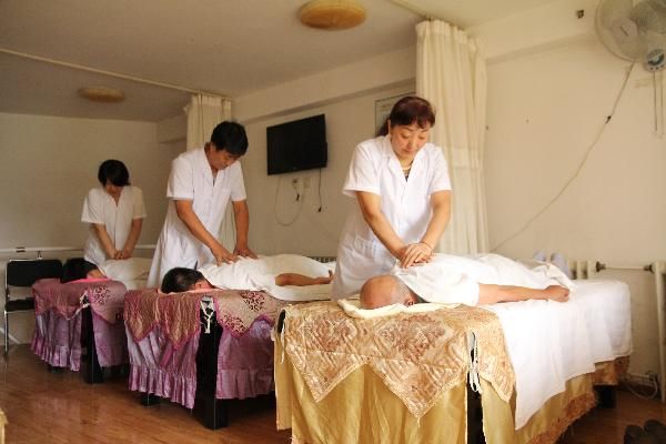 按摩腹部七大好处和坏处