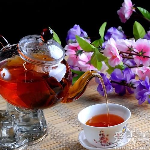 紅茶水的功效：潤(rùn)肺養(yǎng)胃、降脂減壓、抗氧化祛濕【怎樣喝紅茶最有益】