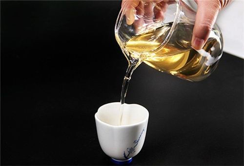 紅茶金駿眉能減肥(紅茶金駿眉減肥嗎)-第1張-茶葉知識-鳳凰單叢茶網(wǎng)
