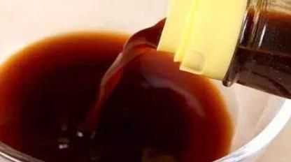 廚房油污太重，難以清洗？來試試這幾個(gè)小妙方