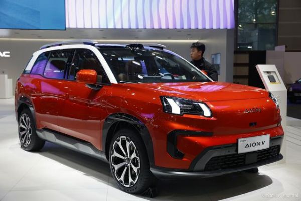不同車型駕駛技巧：SUV、轎車、跑車全解析-有駕