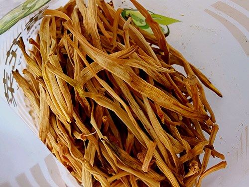 干黃花菜???個(gè)吃??? 