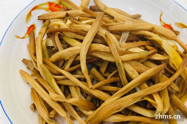 黄花菜吃法大全，三种吃法最健康营养