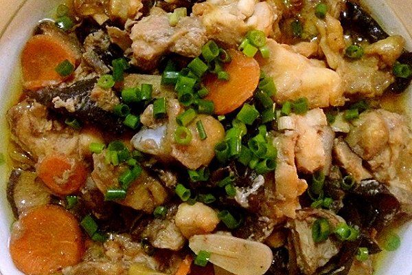 香菇黃花菜燉雞---強(qiáng)壯身體抗衰老