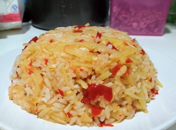 宵夜攤最常點的四道炒飯,你吃宵夜時會點哪一種口味的?
