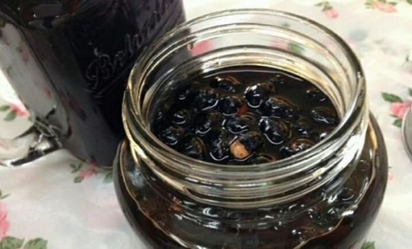 醋泡黑豆生泡好还是熟泡好？ 醋泡黑豆要多久，什么时间吃最佳？