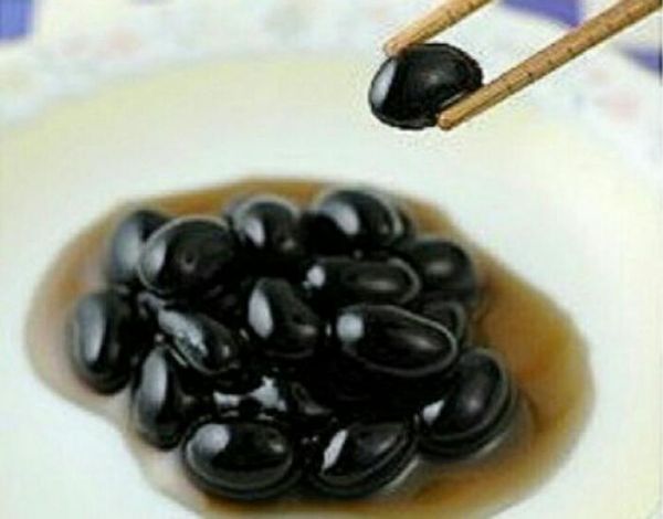醋泡黑豆生泡好还是熟泡好？ 醋泡黑豆要多久，什么时间吃最佳？