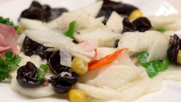 木耳白菜減肥湯如何做 女性白菜減肥食譜有哪些
