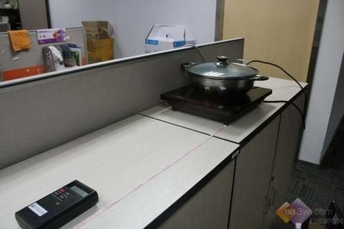 離多遠才安全電磁爐輻射實際測試