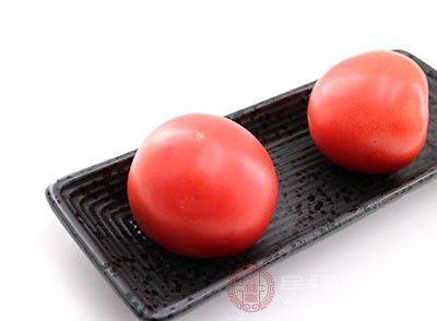 西紅柿與白酒同吃