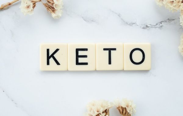 水蜜桃热量揭秘：减肥期间能吃吗？-1