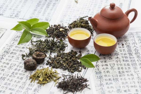 南岳云霧茶是綠茶：歷史源流、特點與功效