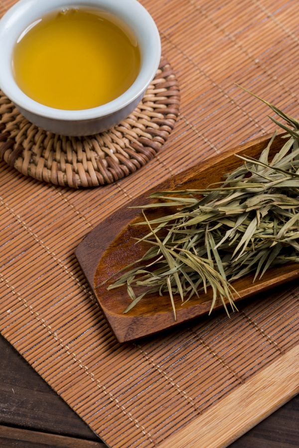 喝什么茶解毒效果最好 - 10 种最有效的中草药茶