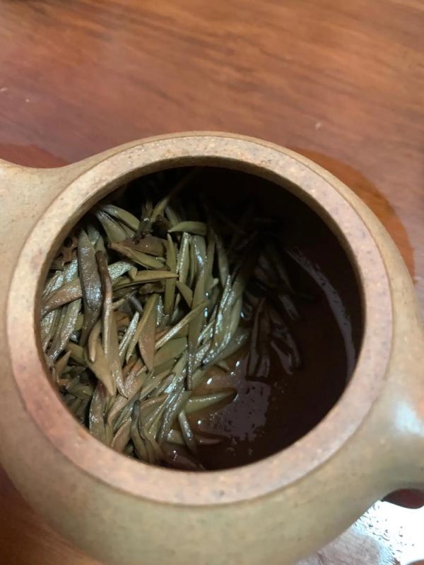 白茶和巖茶的區(qū)別是什么？