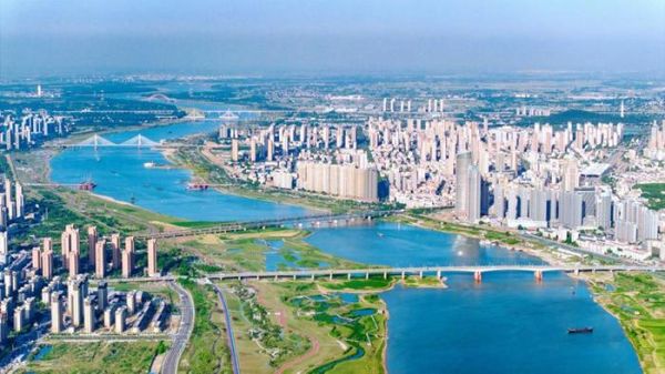 　“靚淮河”工程實施效果航拍圖。（蚌埠市委宣傳部供圖）