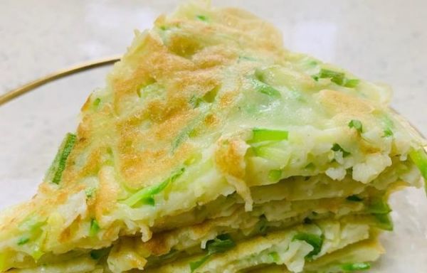 小蔥雞蛋煎餅制作技巧（簡單易學的煎餅做法，營養(yǎng)美味的早餐選擇）