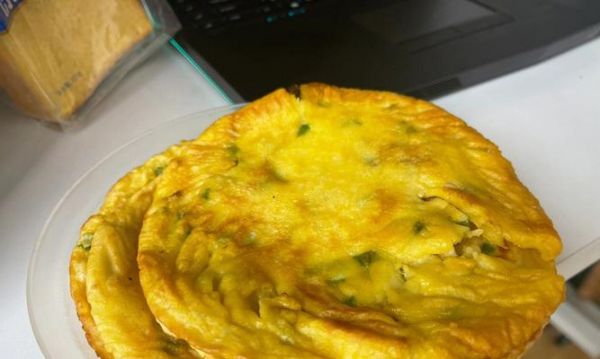 小蔥雞蛋煎餅制作技巧（簡單易學的煎餅做法，營養(yǎng)美味的早餐選擇）