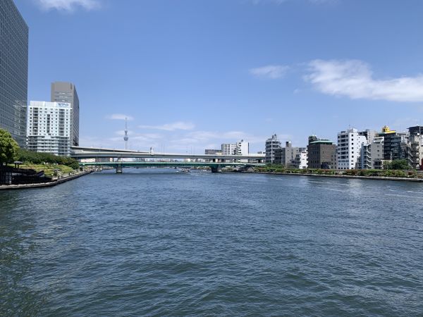 東京